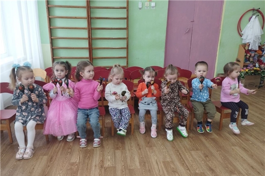 Кукла Катя в гостях у ребят