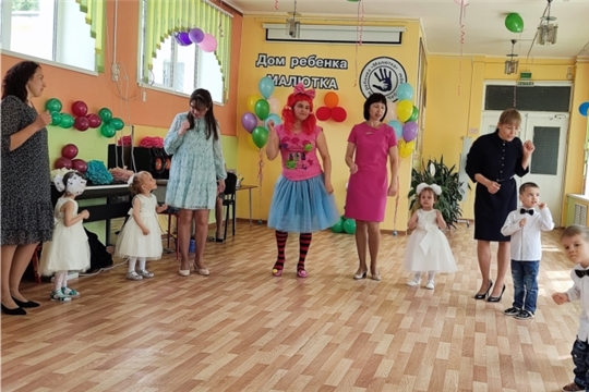 Красивый праздник детства