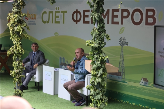 За последние шесть лет помощь малым формам хозяйствования увеличилась в два раза, а доля фермеров - почти в 1,5 раза