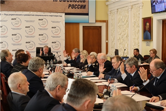 Исполком ФНПР: социальное партнерство и первомайская акция