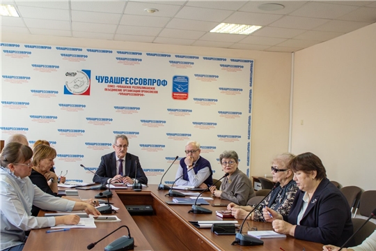 От статистики до конкурсов:  широкая повестка президиума Чувашрессовпрофа