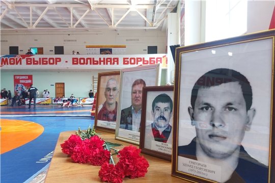 ИМЕНЕМ НАСТАВНИКОВ