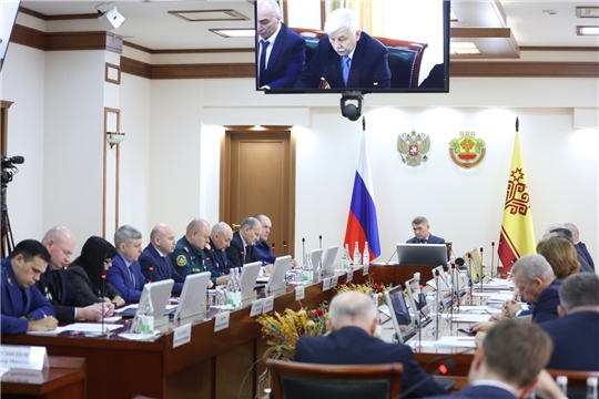 За четыре года более чем вдвое сократились жалобы на коррупцию в больницах, школах и в ЖКХ