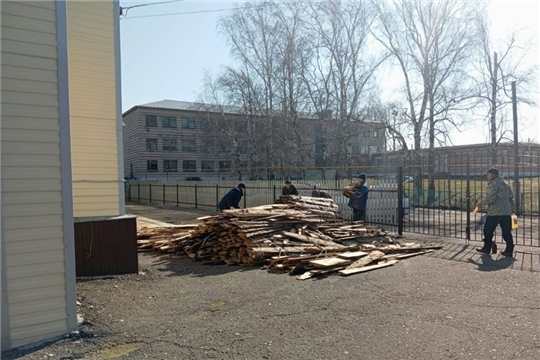 В селе Чепкас-Никольское Шемуршинского округа прошёл очередной субботник.