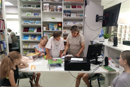 Удивительные каникулы с книгой в Егоркинской библиотеке