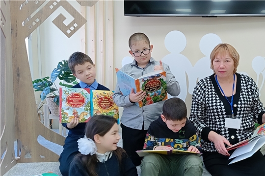 Сказочное путешествие по книгам из серии "Все лучшие сказки" в Юманайской библиотеке