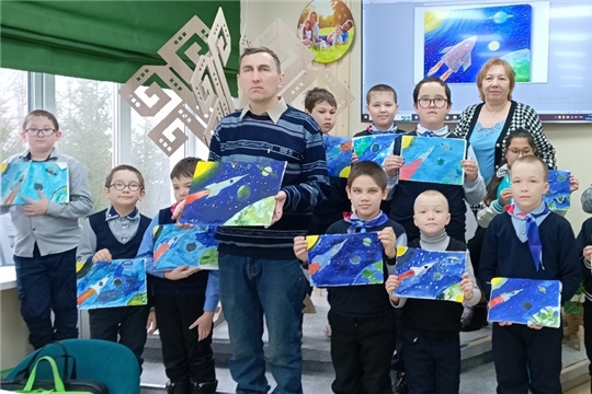 Юманайская библиотека провела еще одно занятие в рамках проекта "Художник в библиотеке"