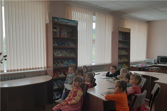 «Чăваш чĕлхи – эс вĕҫĕмсĕр тĕнче» вулав сехечĕ Ҫĕмĕрле муниципаллă округĕнчи Анат Кăмаша ялĕн библиотекинче