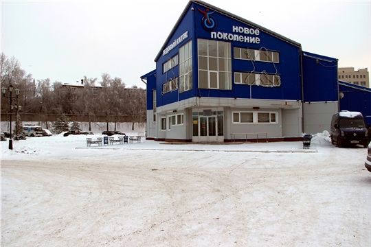 Приглашаем на сеансы массового катания на крытом катке "Новое поколение" и на уличном катке спортивной школы "Спартак"