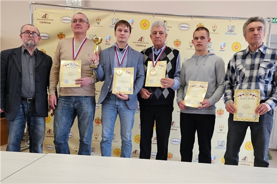"Интеллектуальное двоеборье" по шахматам и шашкам