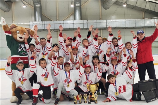 СПАРТАКОВЦЫ 2012 ГОДА РОЖДЕНИЯ – ПОБЕДИТЕЛИ КУБКА "ALGA CUP" ПО ХОККЕЮ!