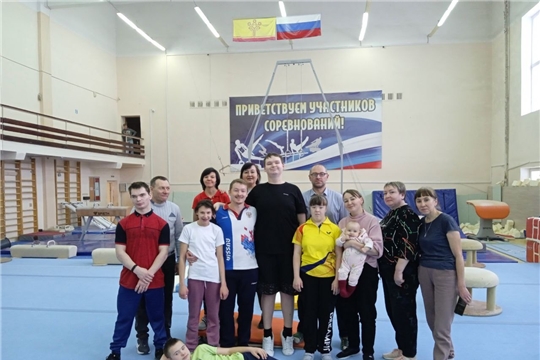 В рамках Декады спорта и здоровья именитые действующие спортсмены Спортивной школы олимпийского резерва №6 принимали в гостях ребят с ограниченными возможностями из города Канаш