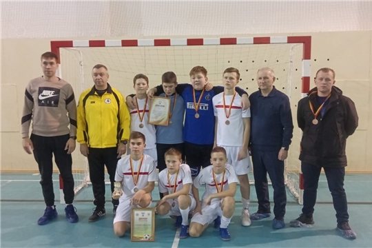Наши футболисты - «бронзовые» призёры II этапа Первенства России по мини-футболу в Чувашской Республике