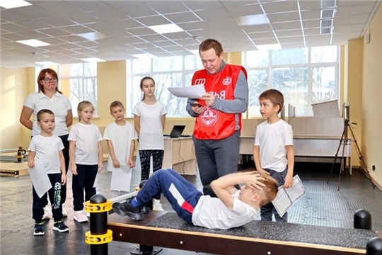 Спорт для всех: дошкольники Чувашии знакомятся с комплексом ГТО