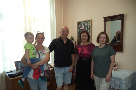 Артист театра и кино Андрей Лебедев в Ядрине.