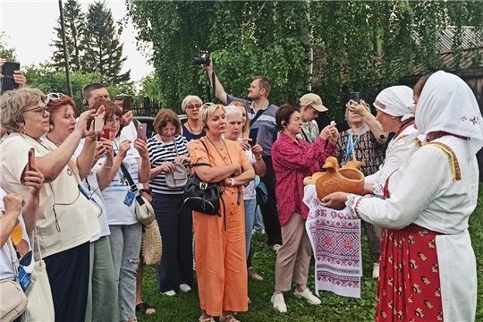 Теплоход-пансионат «Россия» на нашей Суре!