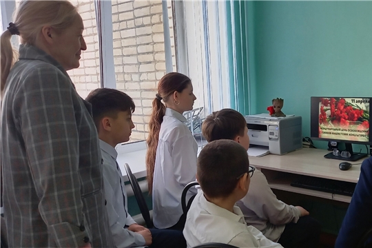 В рамках 80-летия Победы Индырчская библиотека провела, видео – лекторий «И помнить страшно, и забыть нельзя»