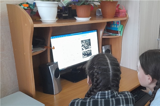 В детской библиотеке провели информационный час "Память о геноциде советского народа"