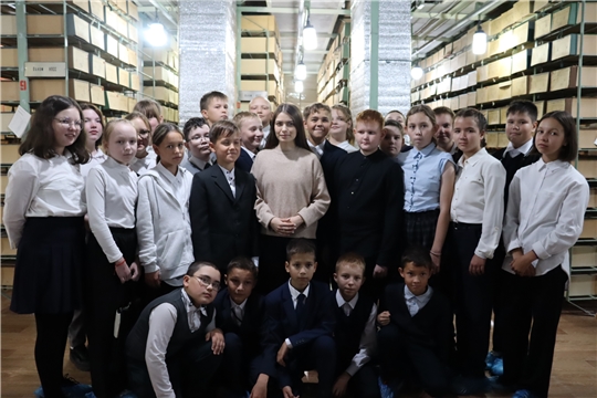 Школьники г. Чебоксары в госархиве