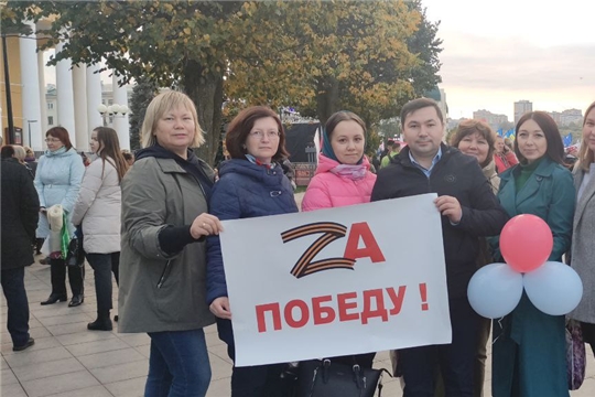 Архивисты приняли участие в митинге в поддержку референдумов
