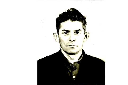 Первый чемпион России из спортсменов Чувашии (К 95-летию со дня рождения Рассыха Фахрутдиновича Бикчурина (1928-1991), рекордсмена СССР по легкой атлетике среди сельских спортсменов, чемпиона РСФСР).