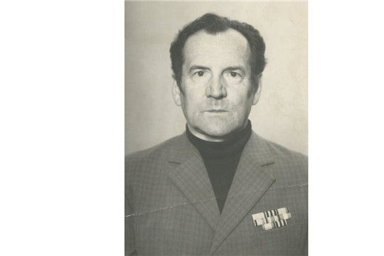 Врач с большой буквы (100 лет со дня рождения Владислава Александровича Андронникова (1924-1998), уроженца г. Казань Татарской АССР (ныне Республики Татарстан), врача-эпидемиолога, участника Великой Отечественной войны 1941-1945 гг., кандидата медицинских наук, заслуженного врача Чувашской АССР)