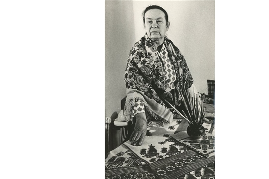 Екатерина Ефремова. Нить судьбы (К 110-летию со дня рождения Ефремовой Екатерины Иосифовны (1914-2000), художника по вышивке, заслуженного художника РСФСР, народного художника Чувашской АССР, кавалера орденов Трудового Красного Знамени и «Знак Почета»)