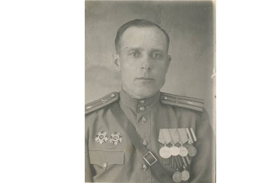 Славный герой (110 лет со дня рождения Степана Кузьмича Кузьмина (1913-2006), уроженца д. Карикасы Ядринского уезда Казанской губернии (ныне – Ядринский муниципальный округ Чувашской Республики), ветерана Великой Отечественной войны 1941-1945 гг.)