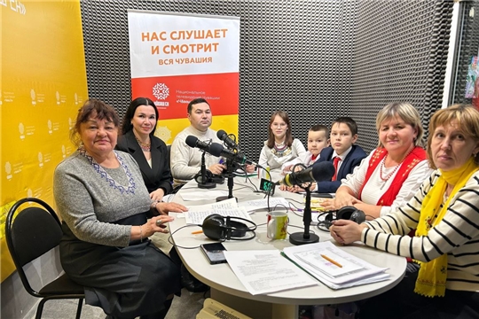Творческий путь Юрия Семендера обсудили в программе «Сас»