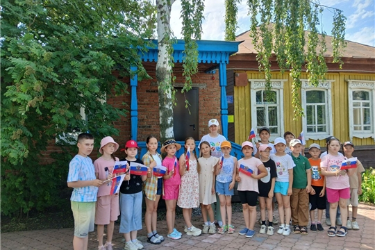 Праздничное мероприятие "Россия - сильная держава"