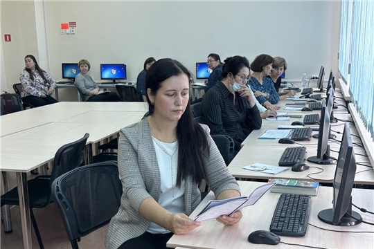Обучение будущего: преподаватели Чувашии осваивают нейросети и искусственный интеллект