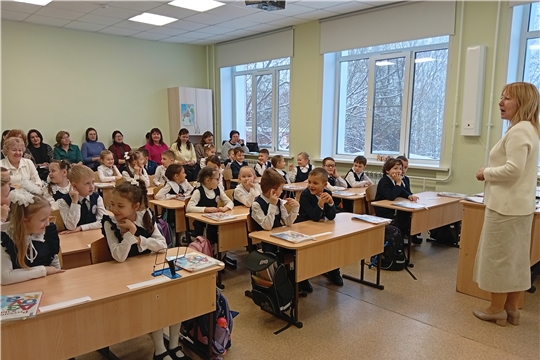 Начались курсы повышения квалификации учителей начальных классов по программе «Формирование функциональной грамотности младших школьников»