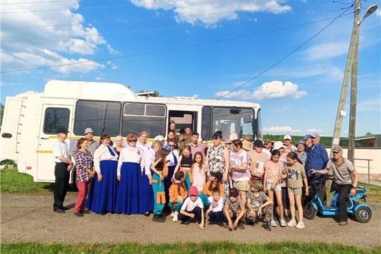 Автоклуб с концертной программой в деревне Новое Сюрбеево