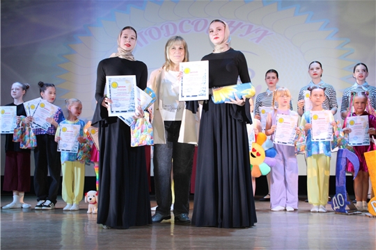 Отчетный концерт "НДХА Подсолнух"