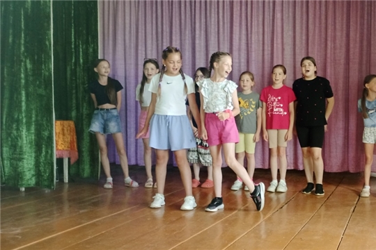 Развлекательная программа "Веселые каникулы"