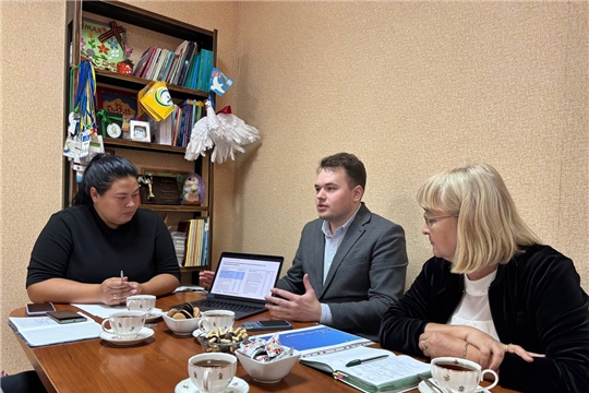 В Новочебоксарске состоялась встреча с муниципальным куратором образовательной платформы Учи.ру