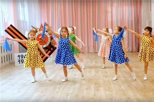  Коллектив воспитанников участвует в фестивале детского творчества "Великая Победа"