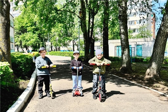 Правила катания на велосипеде и самокате