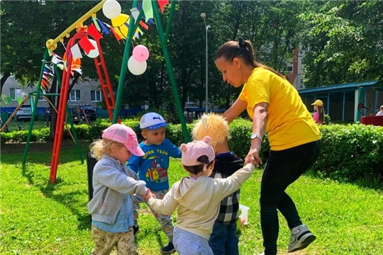 Двигайся и улыбайся с "Весёлыми пружинками"