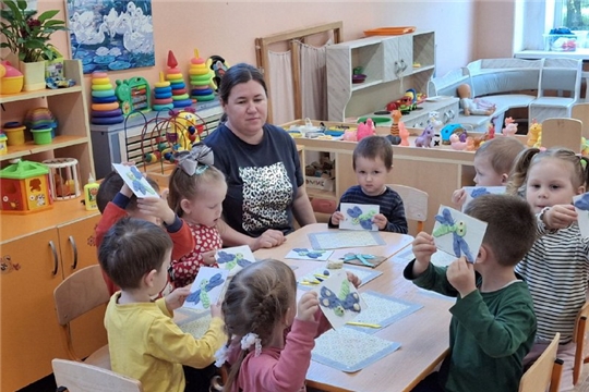 "Итоговое занятие по дополнительной платной образовательной услуге "Волшебное тесто" в группе раннего возраста "Гномики"
