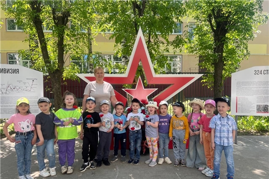 "Первая прогулка по Аллее Искусств"
