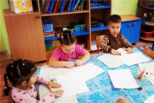 Ветка рябины в технике пластилинография.