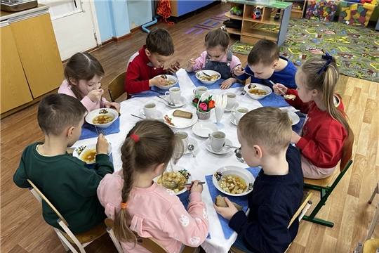 "Супы едим, быть здоровыми хотим"