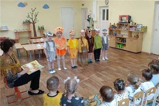 Сказка "Колобок" для самых маленьких детей группы №3 "Колокольчики".