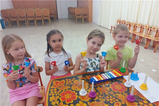 Итоговое занятие кружка "Веселый оркестр".
