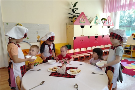 Мы дежурные сегодня.