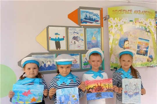 Море красками радует