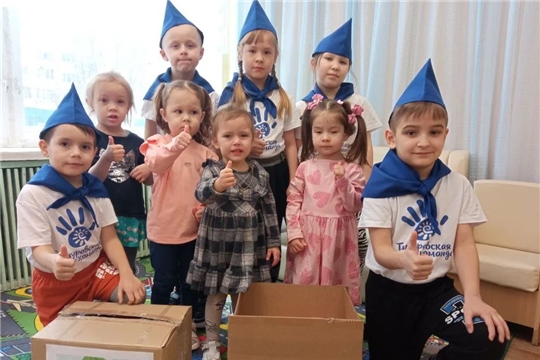 "Тимуровцы из группы «Акварельки» — защитники природы: сбор макулатуры."