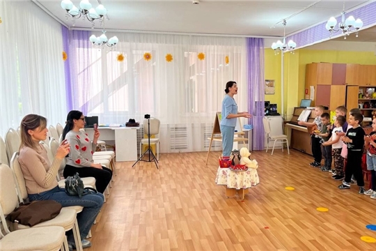 Открытое занятие вокального кружка "Весёлые нотки"