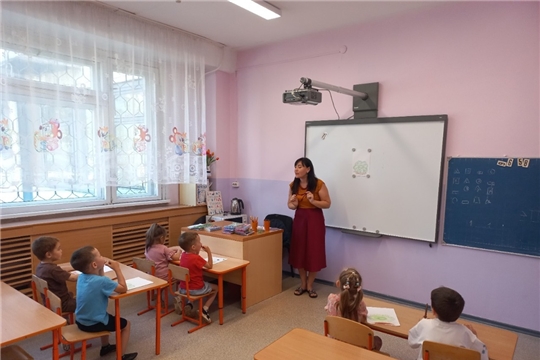 Открытое занятие в изо-студии "Акварелька"